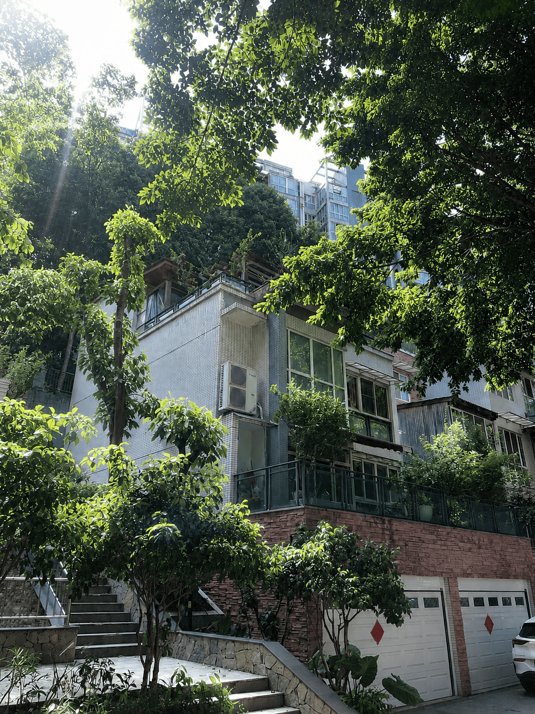 保山岛居岁月从容升级：小小岛老别墅加装蒂升悦行款电梯